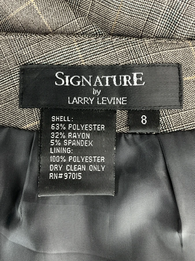 Signature by Larry Levine 
