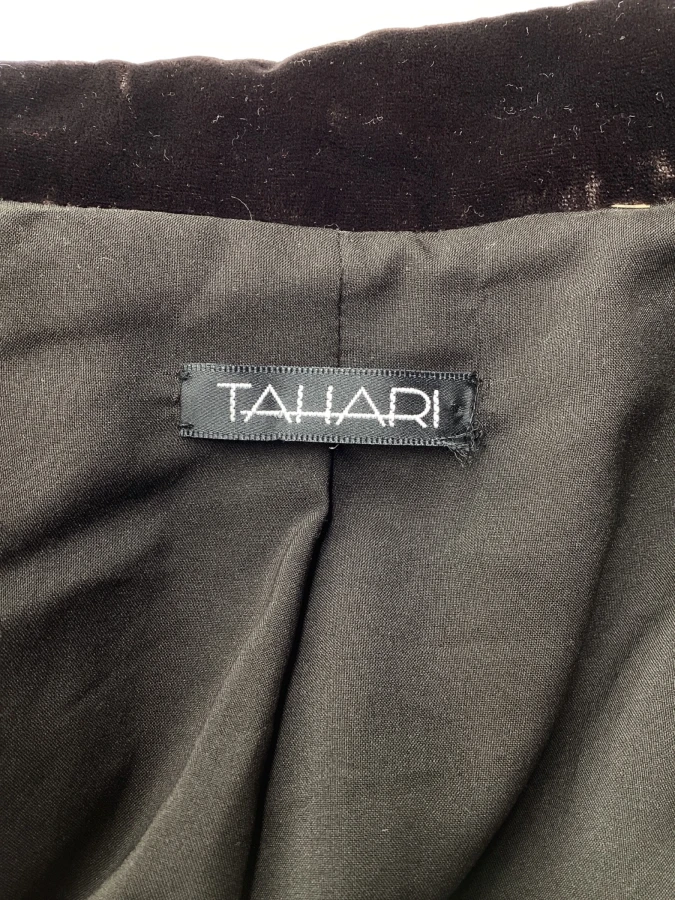 Tahari