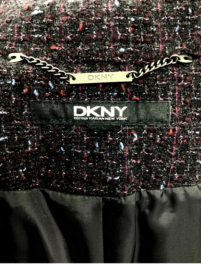 DKNY