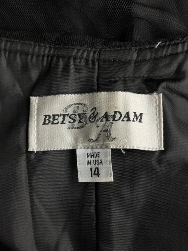 Betsy & Adam