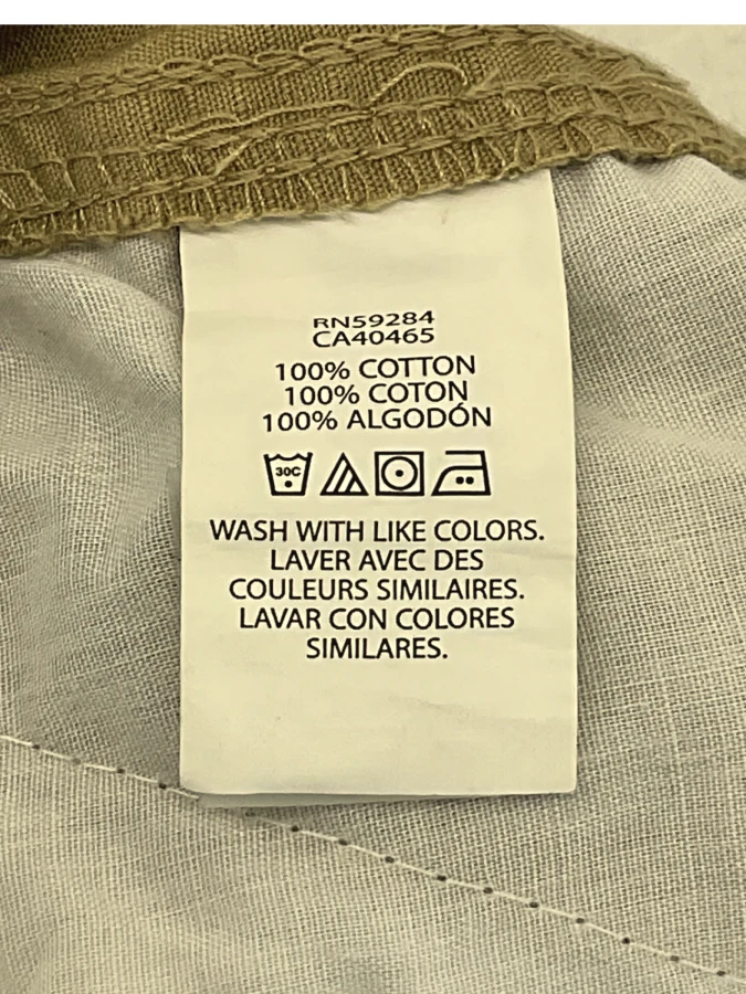 Place cargo shorts