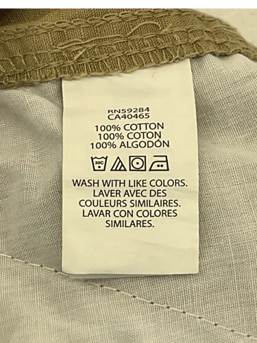 Place cargo shorts