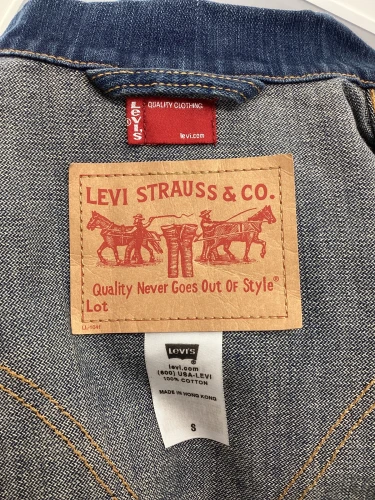 Signature Levis Strauss