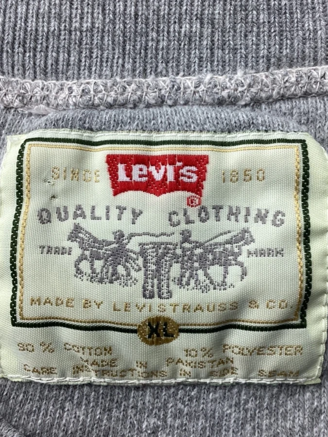 Levi's