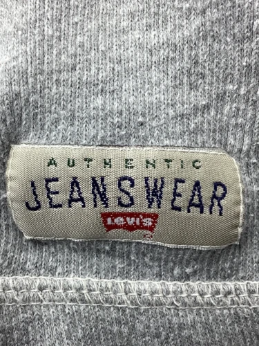 Levi's