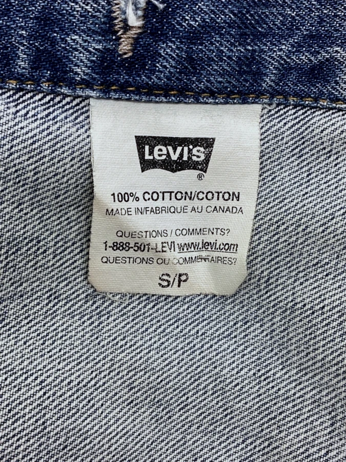 Levi's