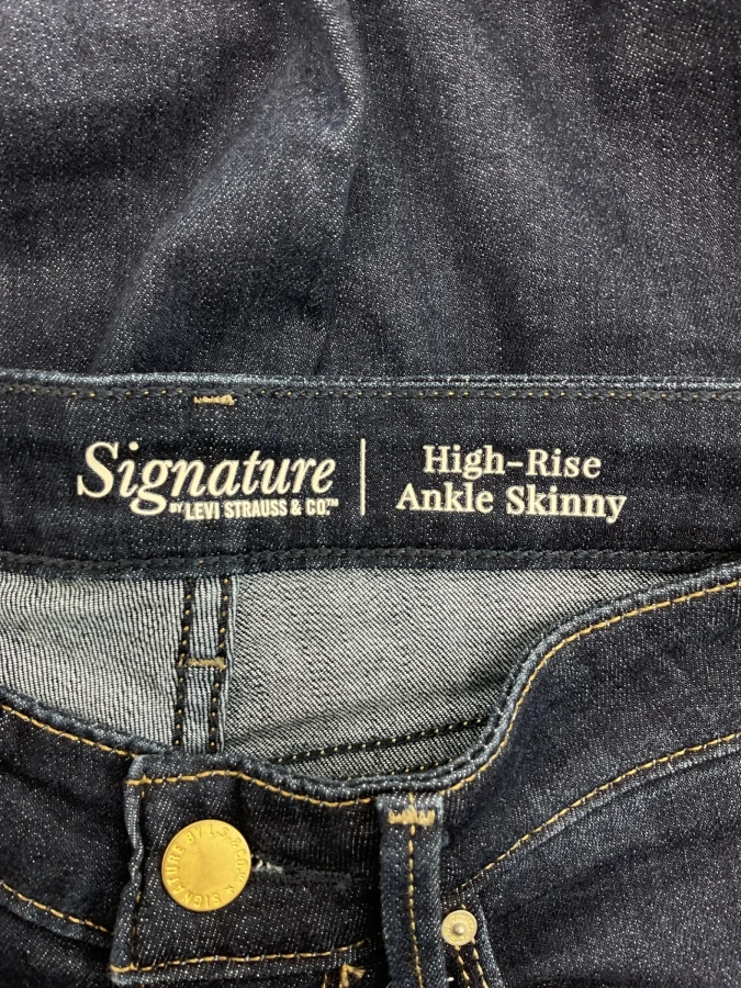 Signature by Levi Strauss & Co