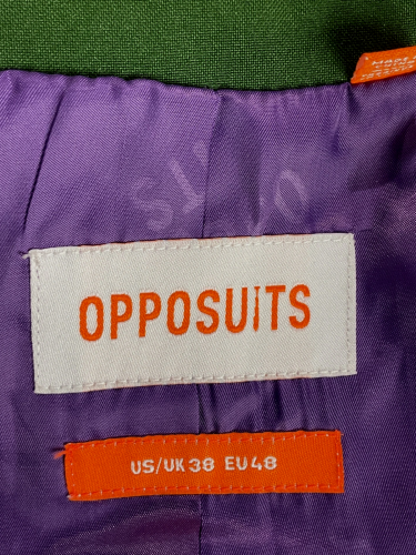 Opposuits