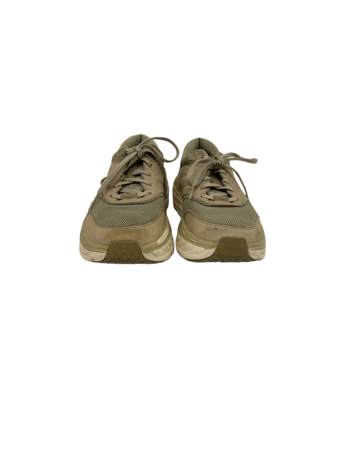 Hoka One