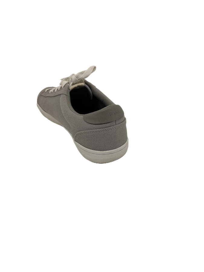 Toms