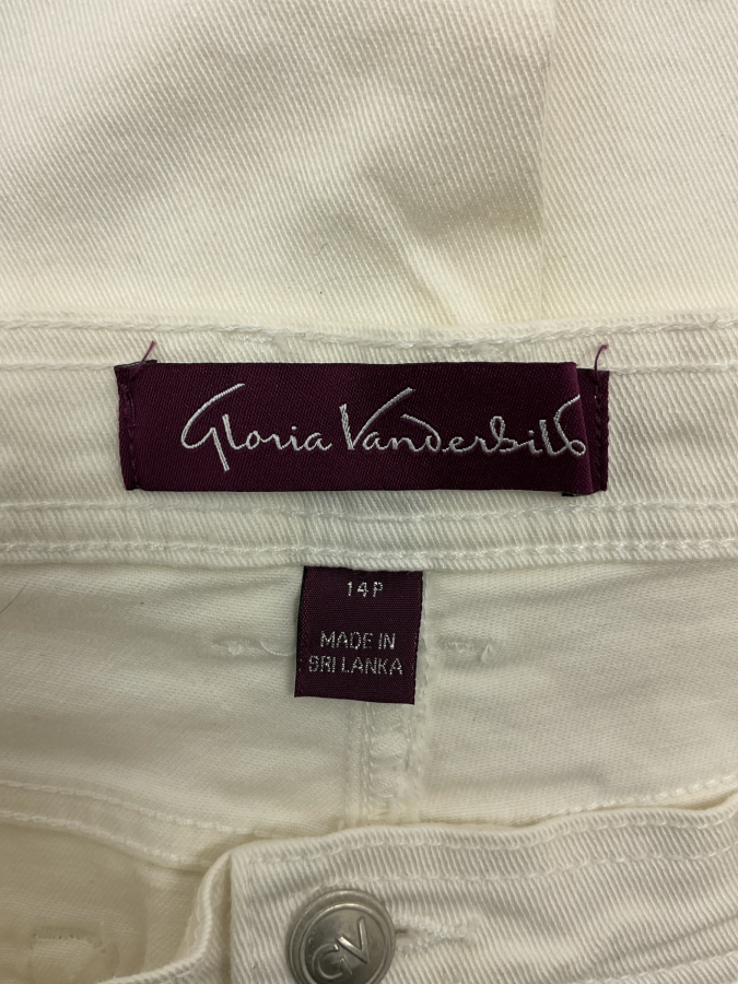 Gloria Vanderbilt 