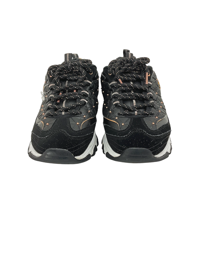 Skechers