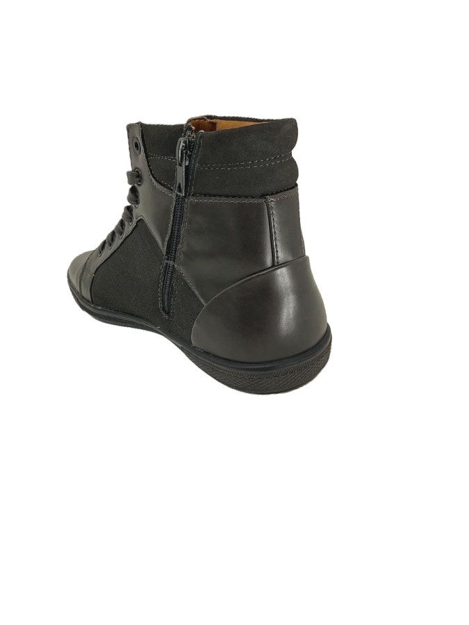 Kenneth Cole