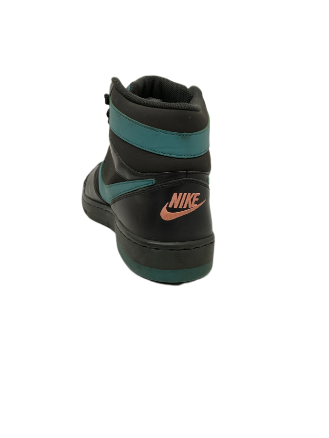 Nike Prestige