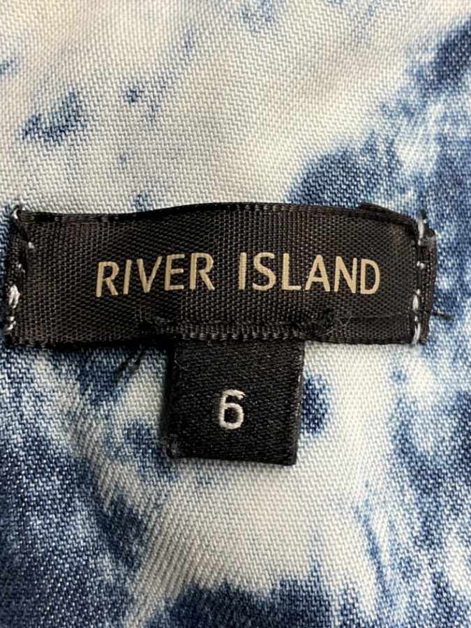 River Island