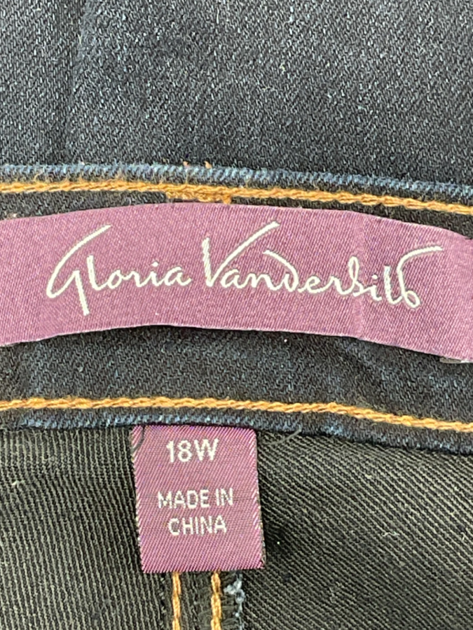Gloria Vanderbilt 