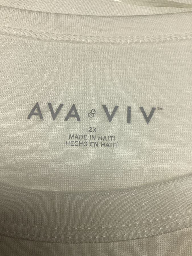 Ava & Viv 