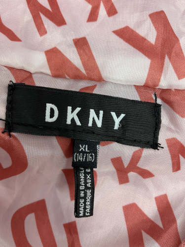 DKNY