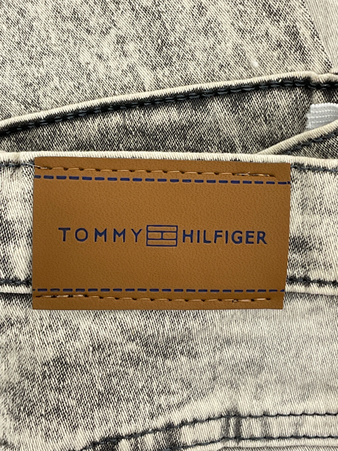 Tommy Hilfiger
