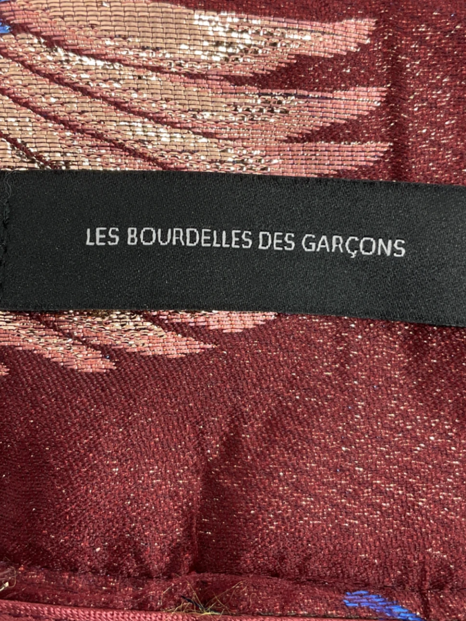 Les Bourdelles Der Garcons