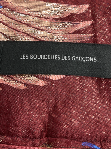 Les Bourdelles Der Garcons