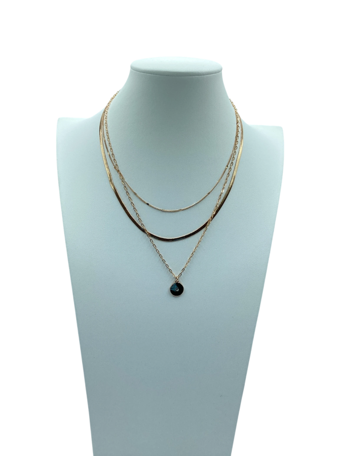 Triple chain collar