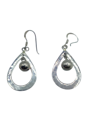 Silver dangling earrings