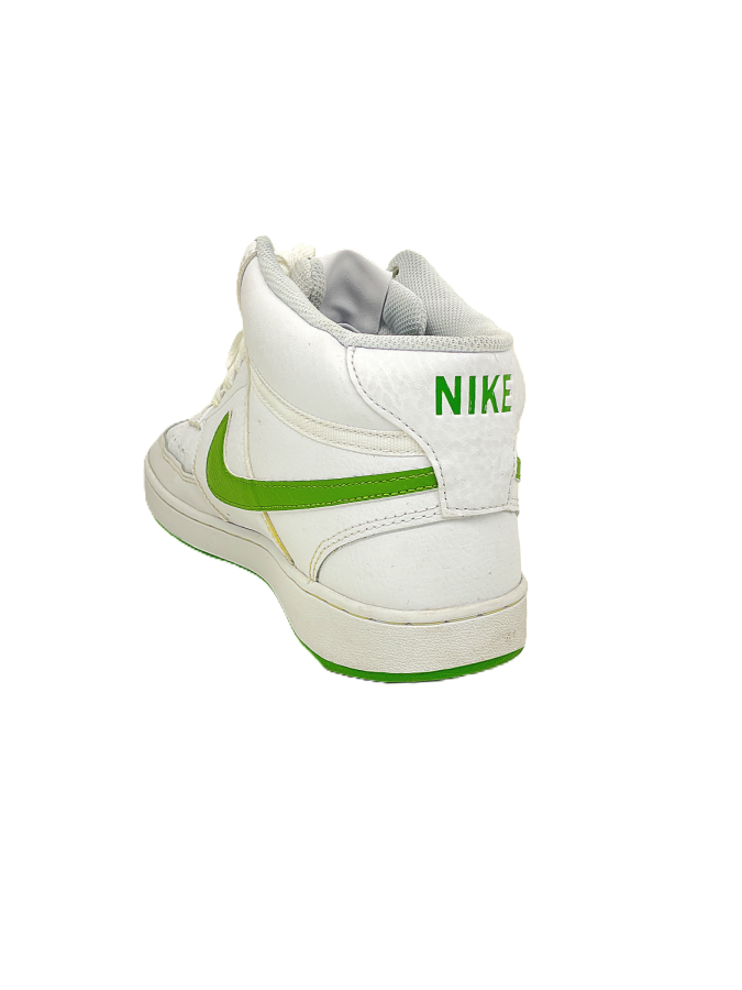 Nike Court