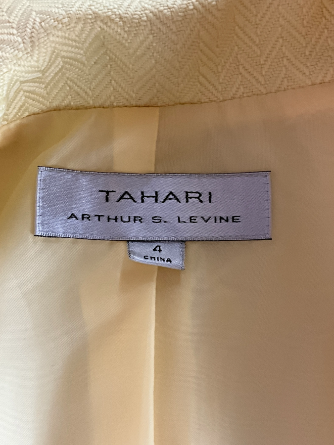Tahari Arthur S. Levine