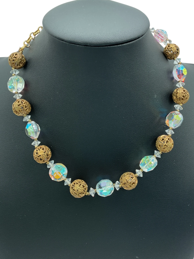 Vintage Lisner Iridescent Bead Necklace