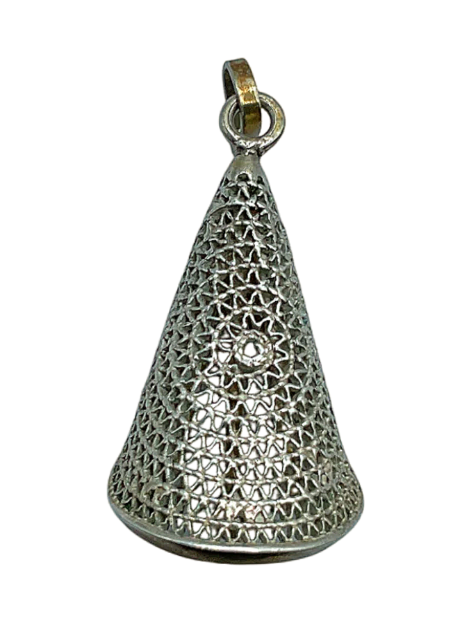 Vintage silver filigree pendant