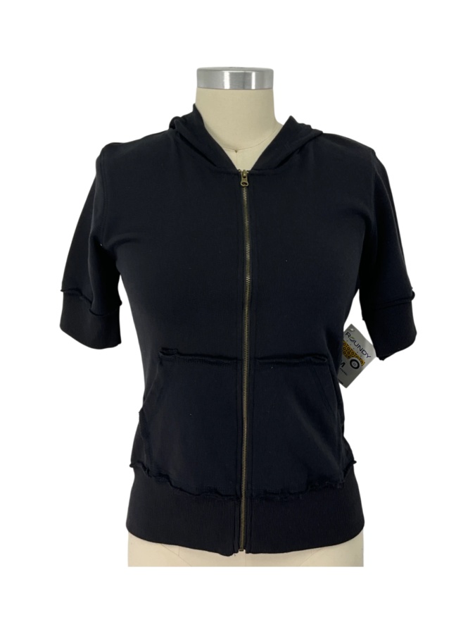 Roundy apparel