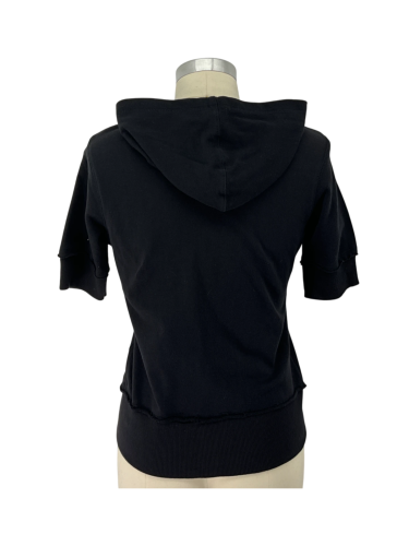 Roundy apparel