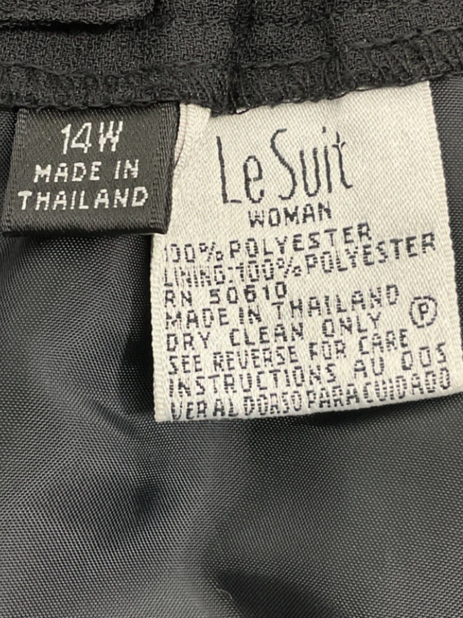 Le Suit