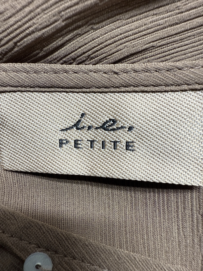I.E. Petite