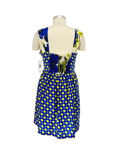 Signature by Robbie Bee