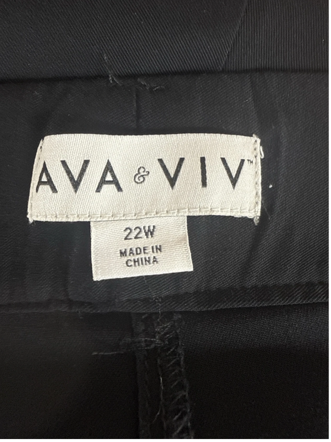 Ava & Viv 