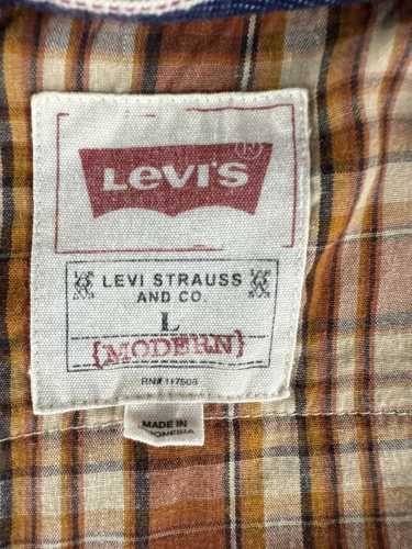 Levi's