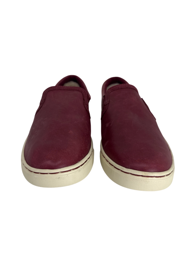 UGG