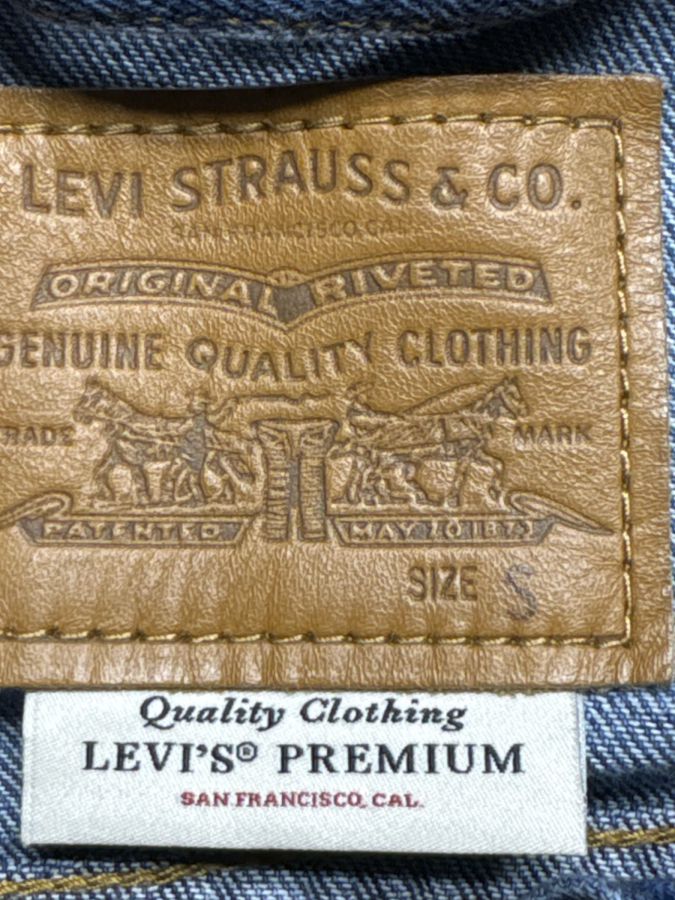Levi Strauss & C