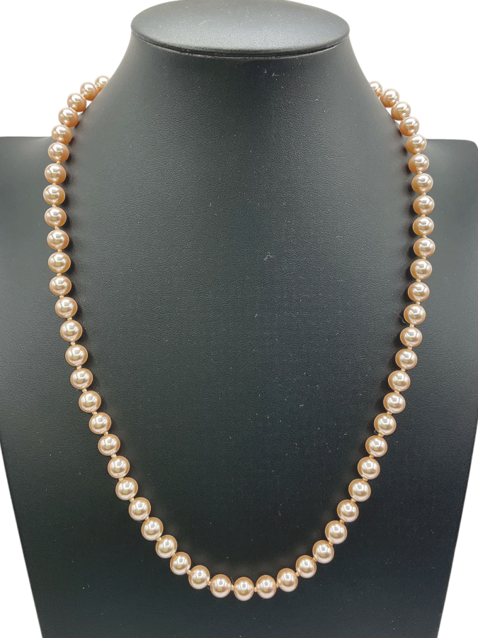 Elegant Cream Pearl Necklace with Gold Clasp