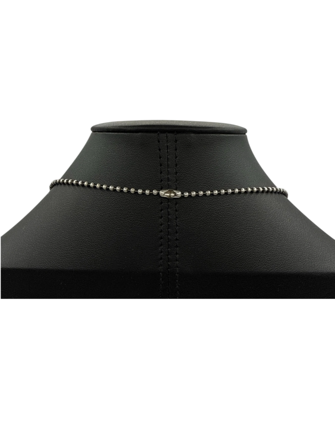 Silver collar