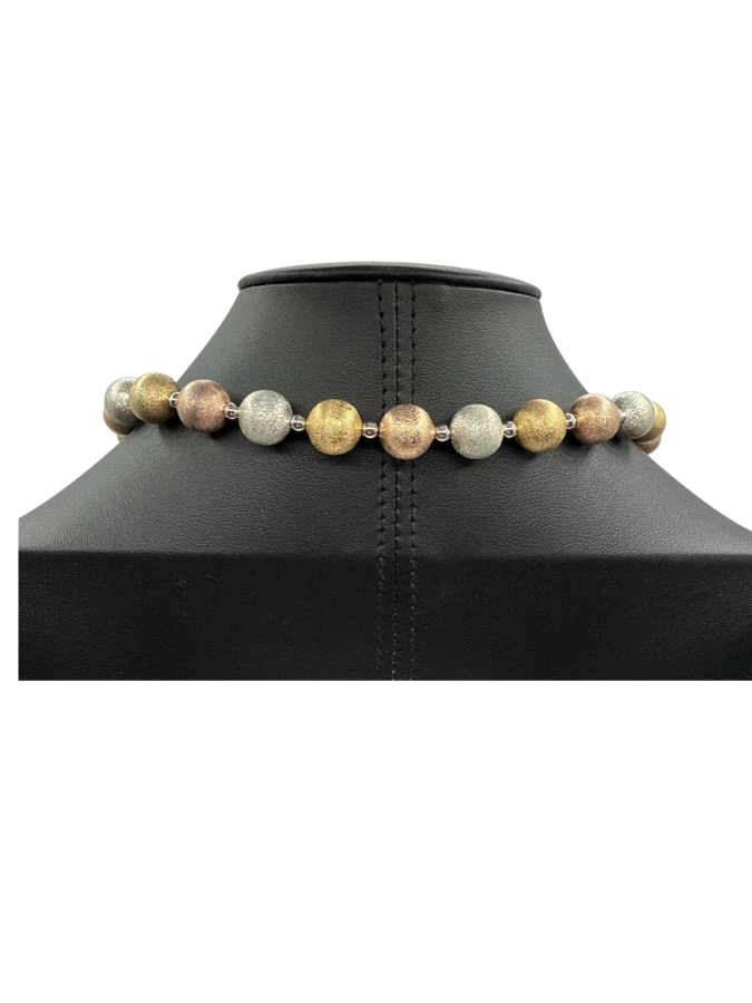 Vintage collar