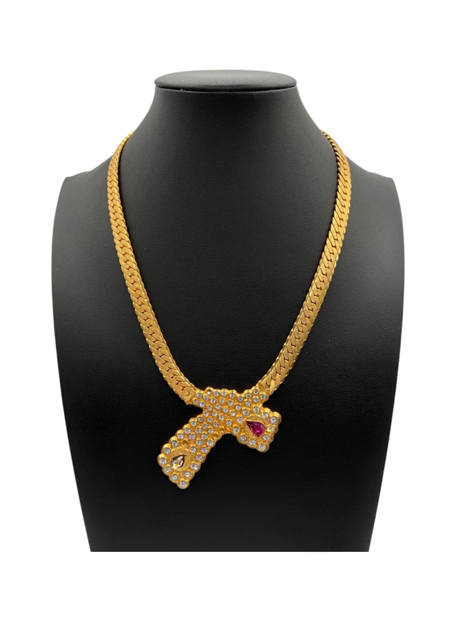 Gold chain pendant