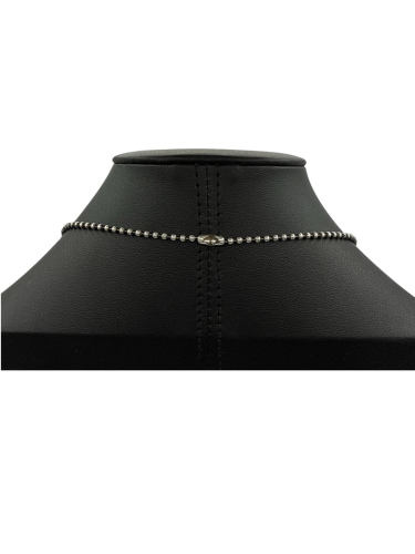 Silver collar