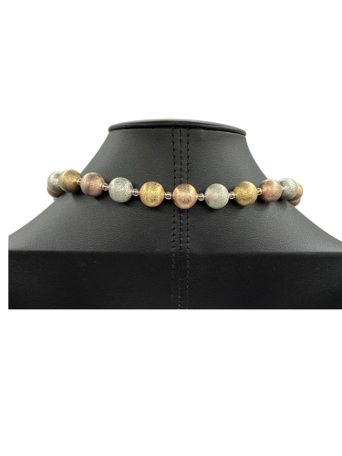 Vintage collar