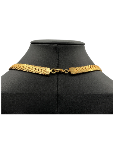 Gold chain pendant