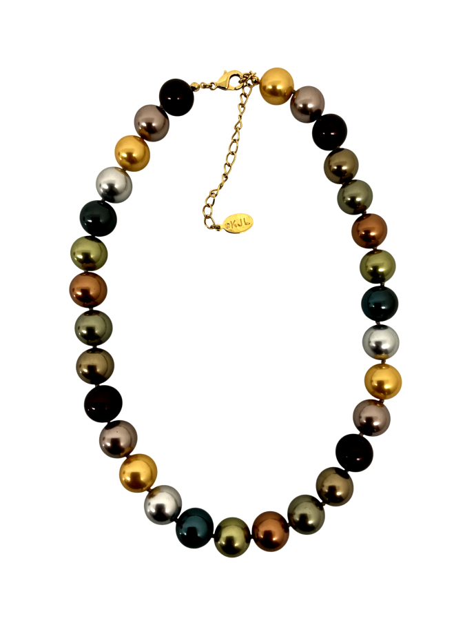 Imitation pearl necklace