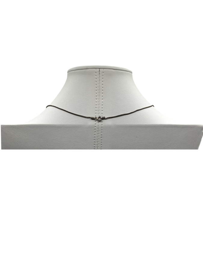 Brown tone collar