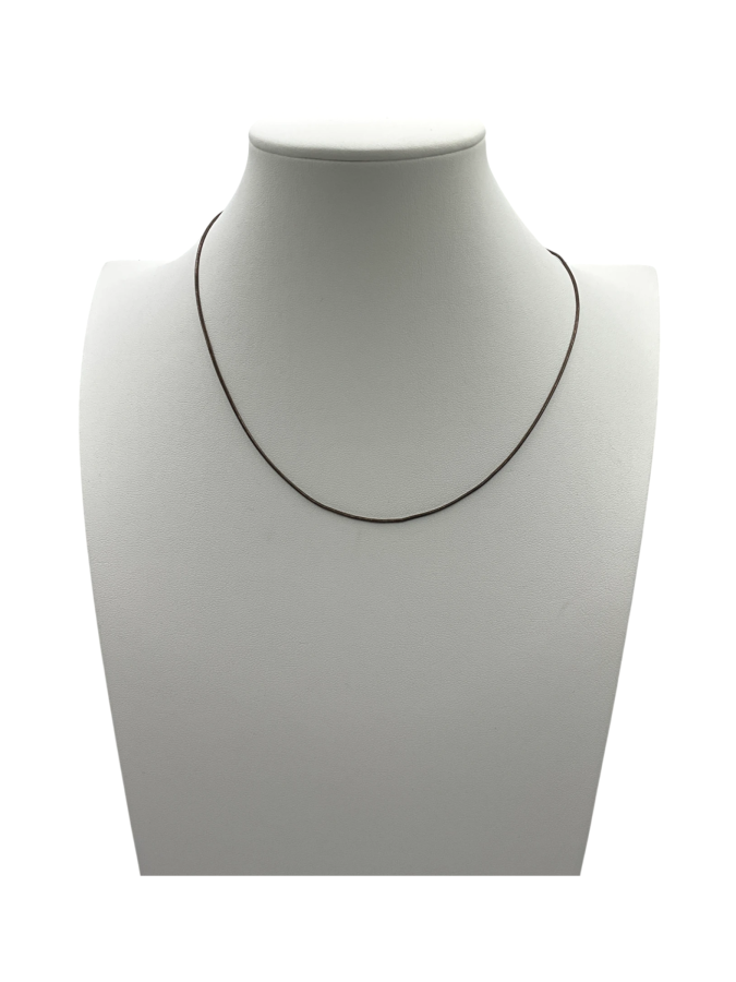 Brown tone collar